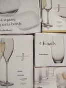 Rrp £100 Lot To Contain 5 Boxed Assorted Items To Include Jasper Conran Sets Of Flutes, 4 Square Pas