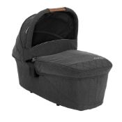 Rrp £150 Boxed Nuna Triv Children'S Carry Cot