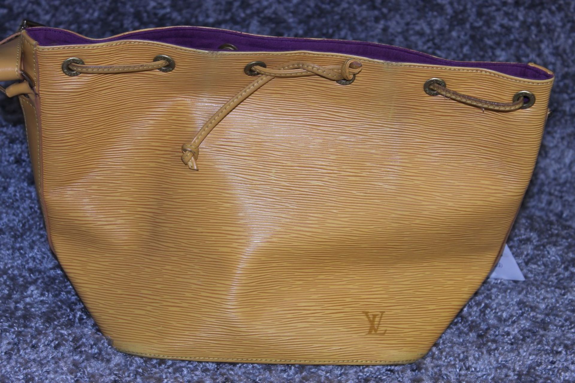 Rrp £1,200 Louis Vuitton Noe Yellow Shoulder Bag, Epi Yellow Calf Leather 24X26X18Cm (Production