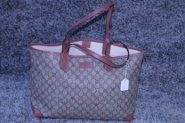 RP £1,000 Gucci Star Shopping Tote Bag, Supreme Coated Beige/Brown Canvas 38x27x14cm, (Production