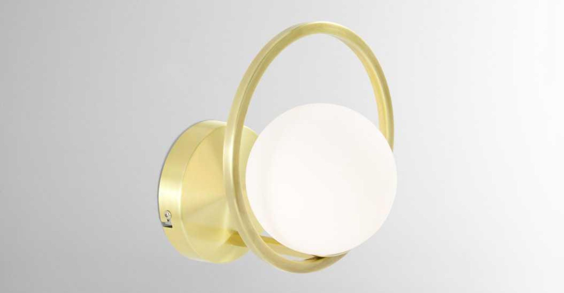 RRP £78 Lot To Contain Wall Light & Bathroom Light