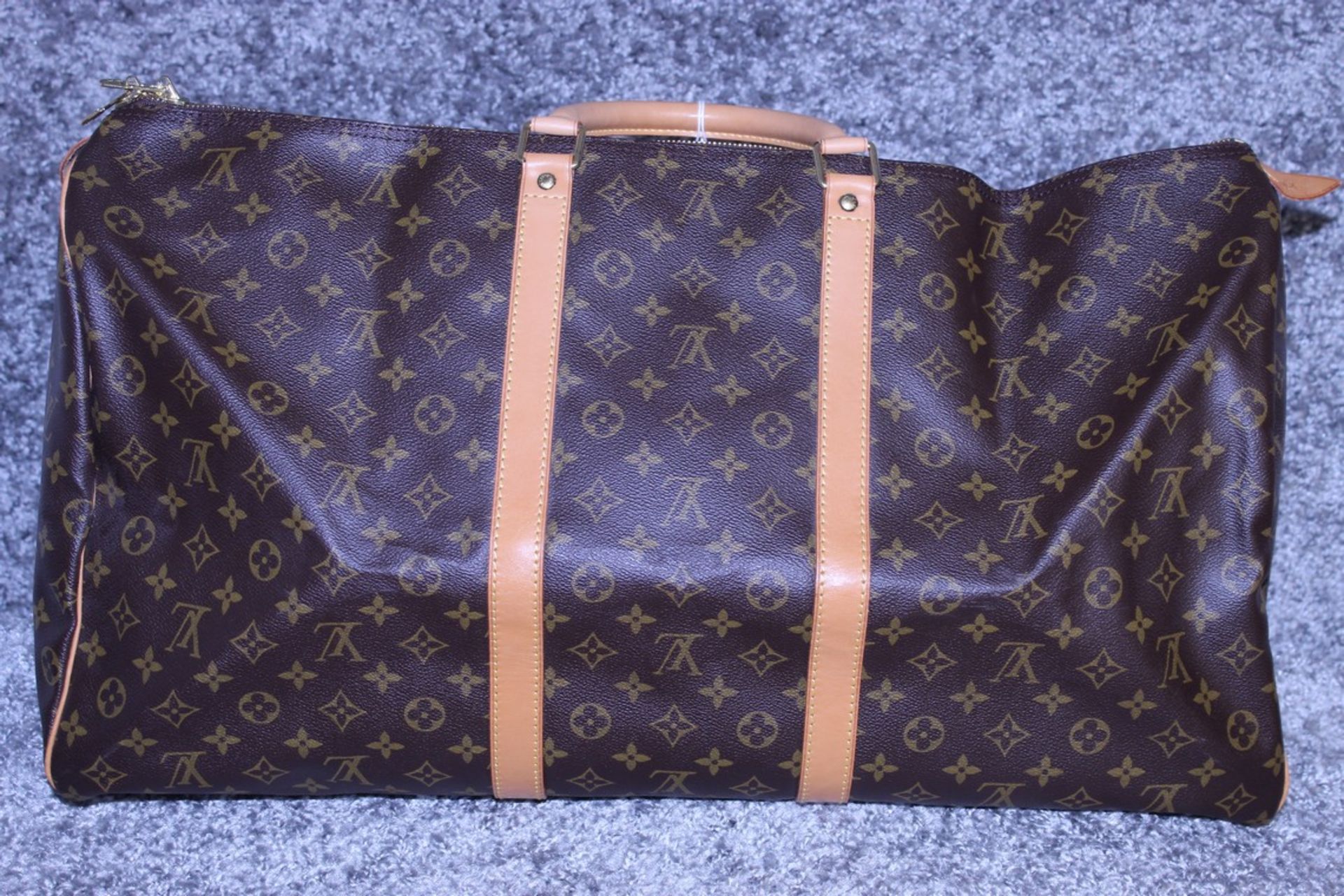 Rrp £1,800 Louis Vuitton Keepall 60 Travel Bag Monogram Canvas, Vachetta Handles, 60X26X31Cm ( - Image 2 of 5