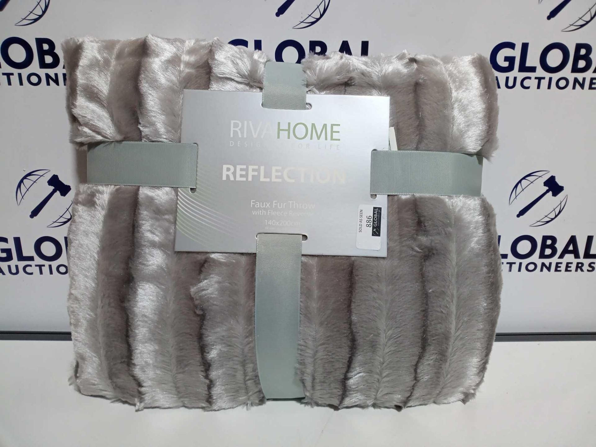 RRP £40 Each Assorted Frozen Include Riva Home Reflection Fur Throw And Navy Pleated Waffle Throw