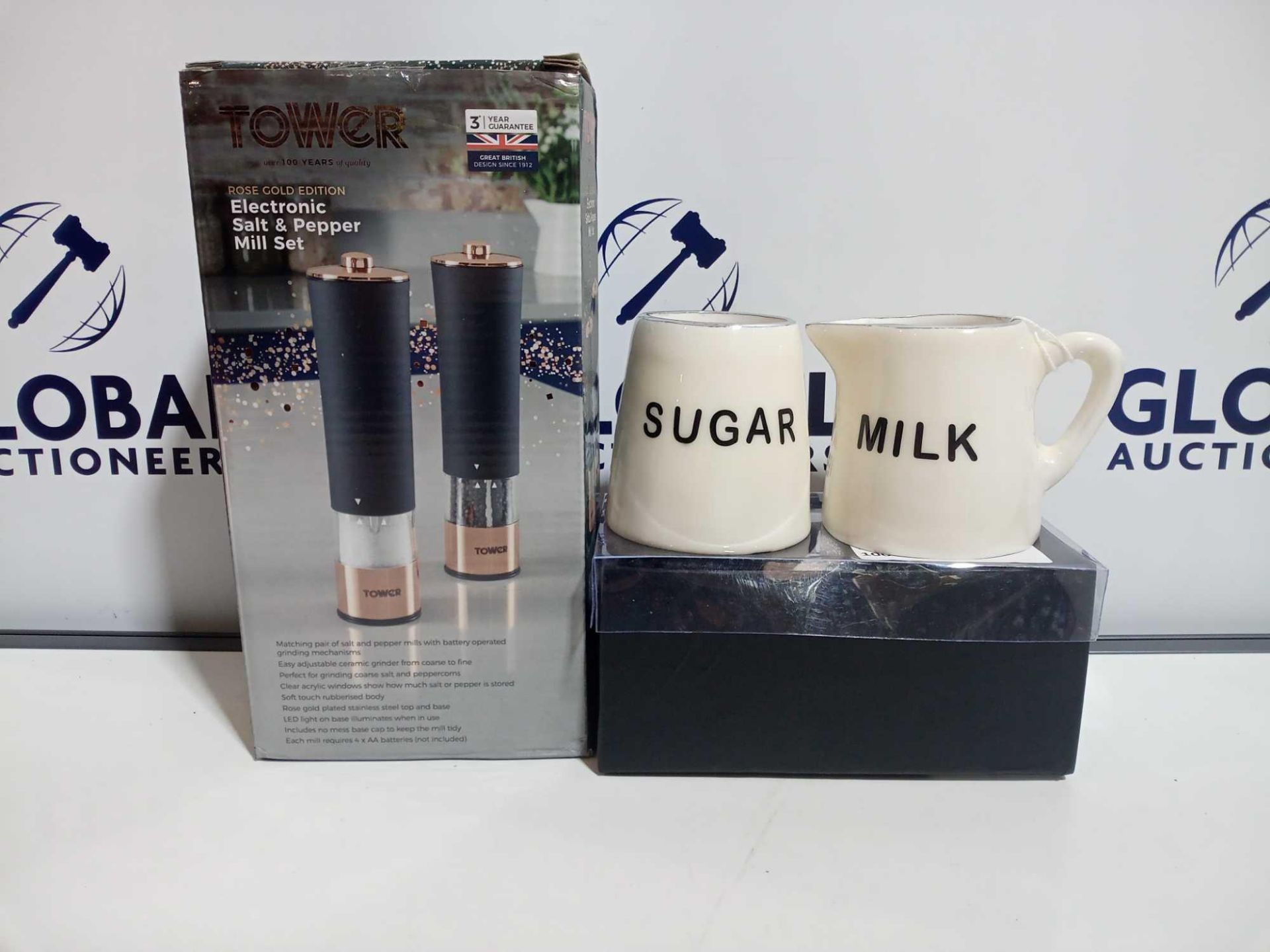 RRP £30 Each Boxed Assorted Kitchen Items To Include Electronic Salt And Pepper Mills Mugs And Milk