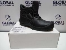 RRP £50 Boxed Men's Safety Black Chukka Work Boots