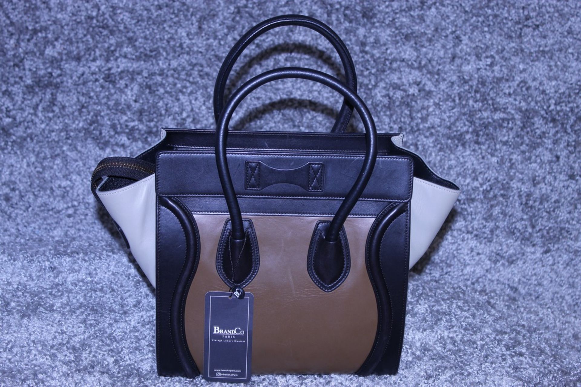 Rrp £1,500 Celine Luggage Tricol Handbag, Céline 'Mini Luggage'. Open Swith A Zipper On Top And Is - Image 2 of 5