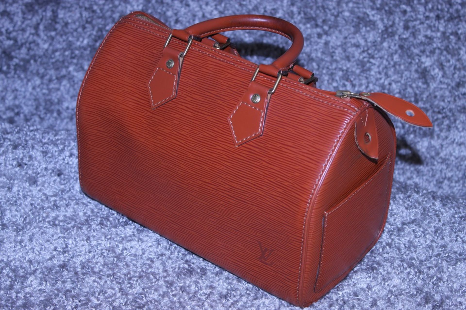 Rrp £1,000 Louis Vuitton Speedy 25 Handbag, Tan Epi Calf Leather 27X19X15Cm (Production Code Vi1922) - Image 3 of 4