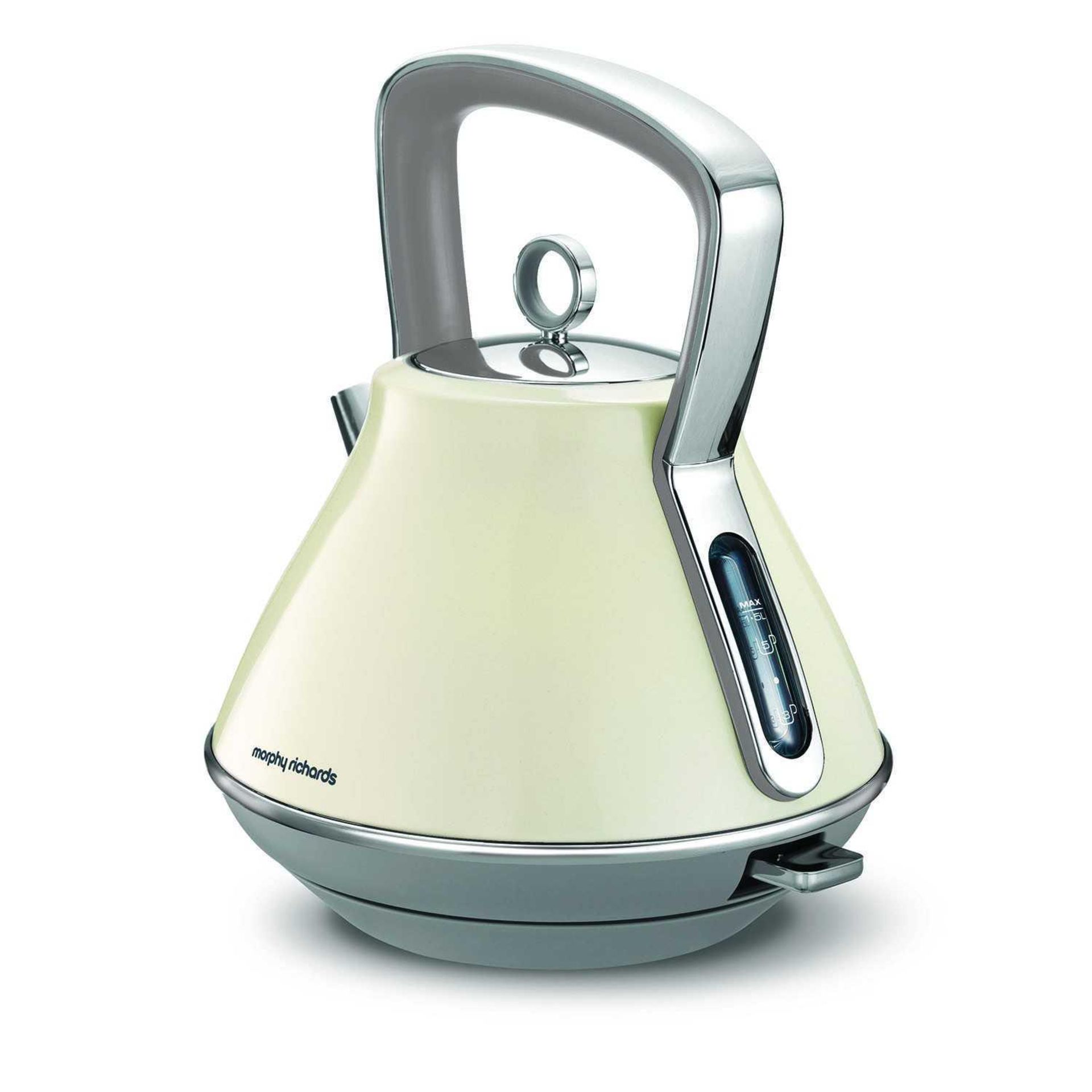 RRP £50 Boxed Assorted Morphy Richards Evoke And Victor Kettles In Cream