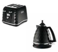 RRP £50 To £60 Each Boxed Delonghi Assorted Kitchen Items To Include Kettle And Toaster (Untested)