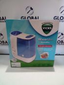 RRP £40 Boxed Vicks Warm Mist Humidifier For Easy Breathing (Untested)