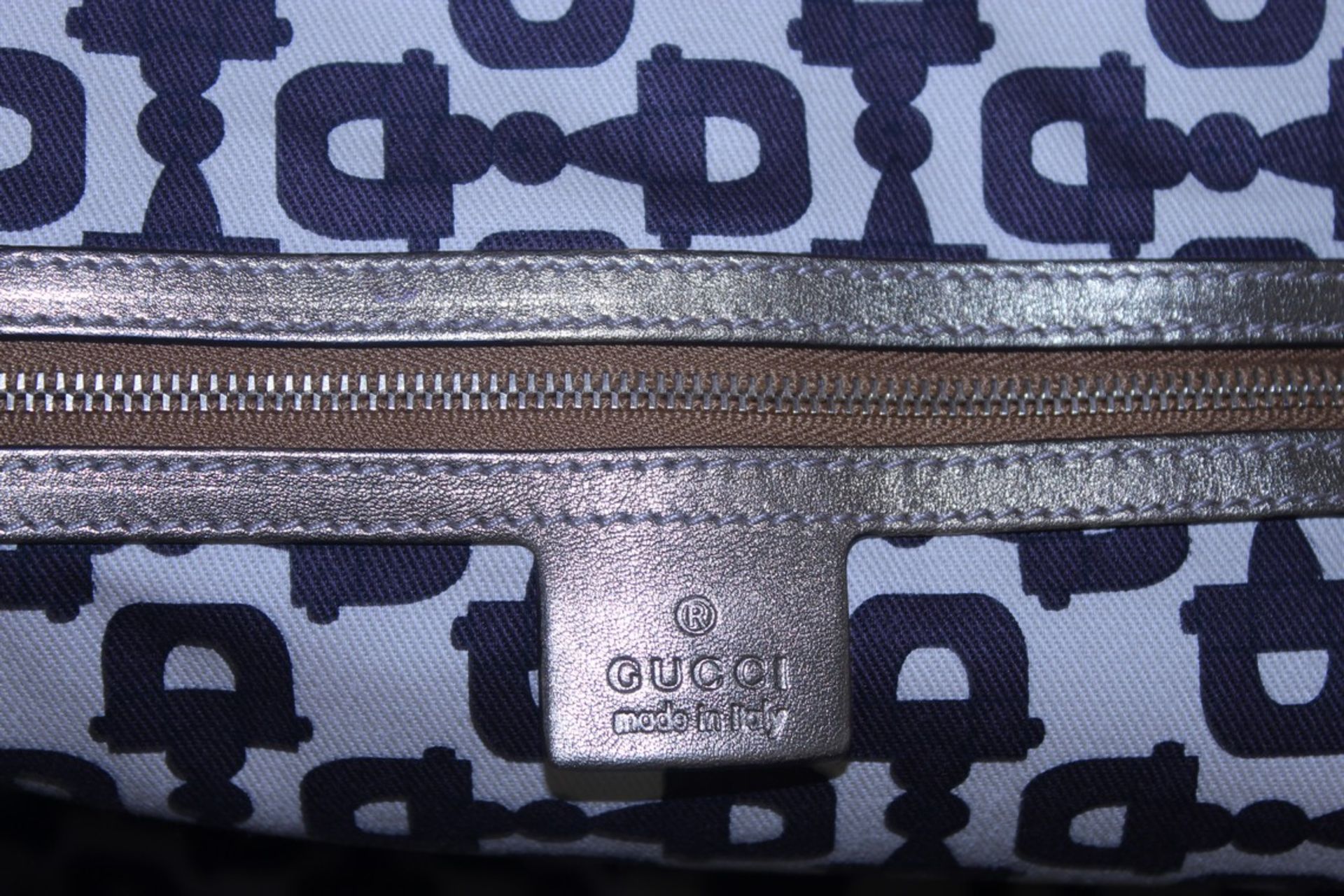 RRP £990 Gucci Jolicoeur Shoulder Bag, Beige Monogram Canvas Jolicoeur Tote Handbag With Metallic - Image 5 of 5