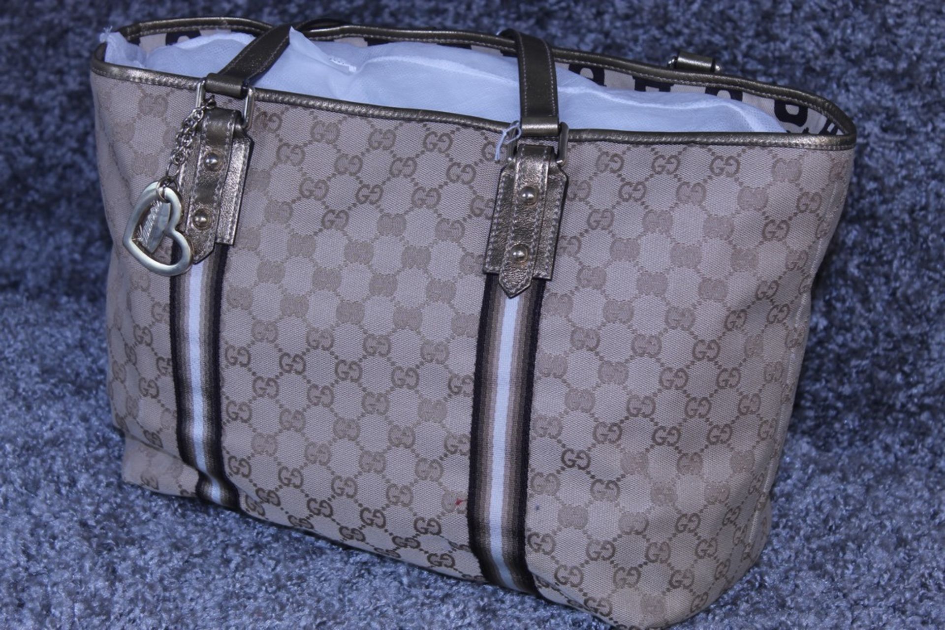 RRP £990 Gucci Jolicoeur Shoulder Bag, Beige Monogram Canvas Jolicoeur Tote Handbag With Metallic - Image 2 of 5