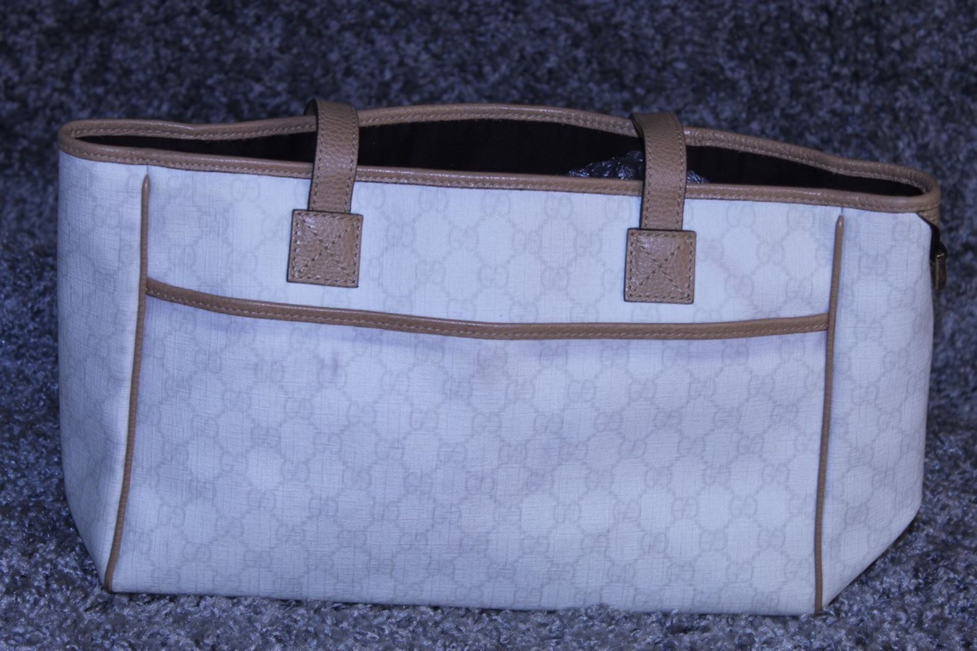 RRP £900 Gucci Rectangular Tote Front Pocket Bag, Ivory/Light Beige Supreme Canvas 35X22X9.5Cm (