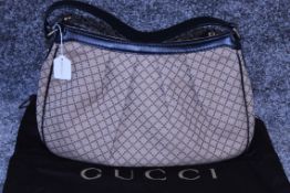 RRP £1,500 Gucci Sukey Medium Shoulder Bag, Beige/Black Diamante Canvas, 37.5X26X10Cm (Production