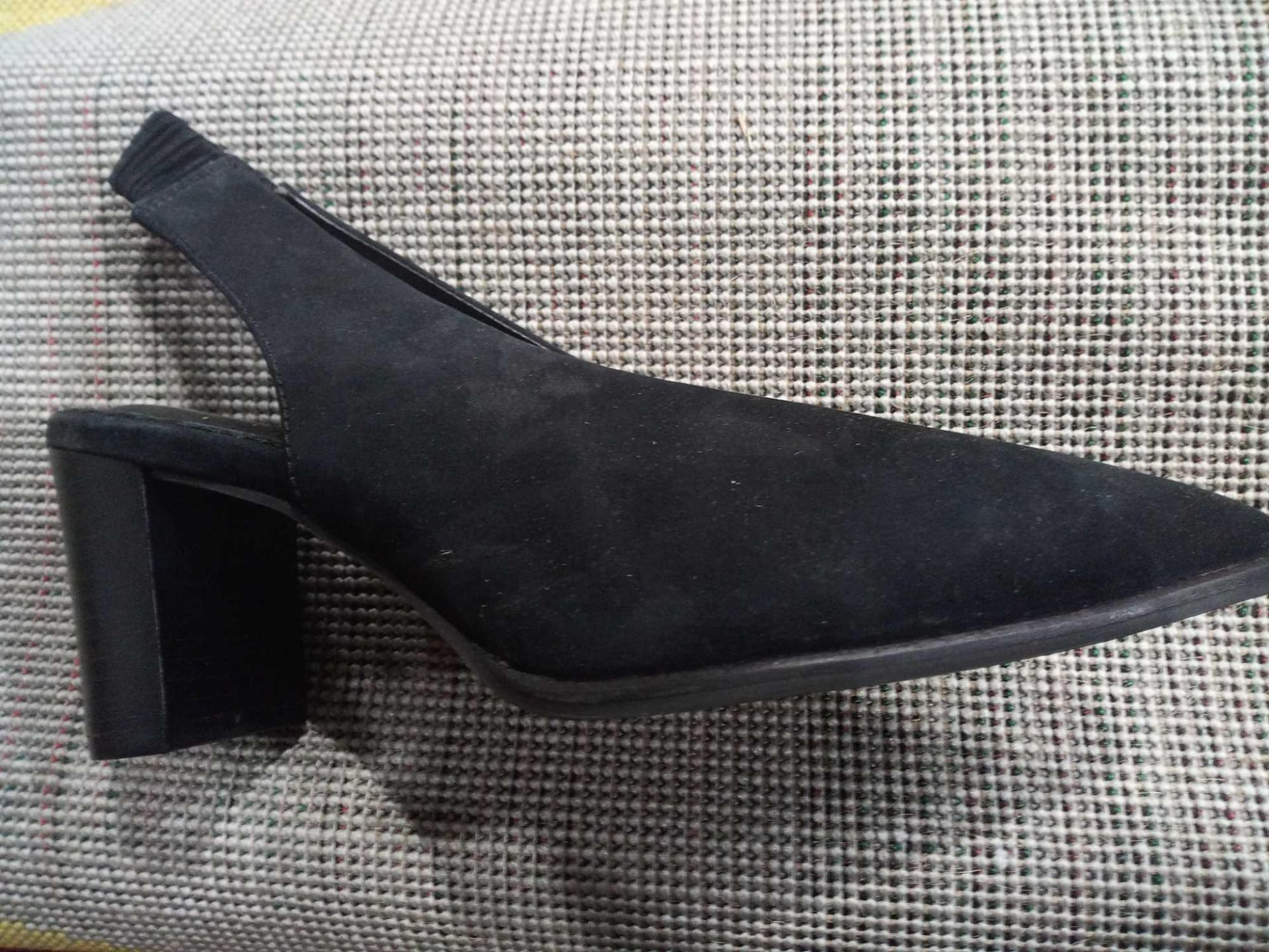 RRP £60 Boxed Size Uk 4 Ladies Black Suede Heels - Image 2 of 2