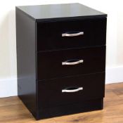 RRP £80 Boxed Riano 3 Drawer Chest Of Drawers