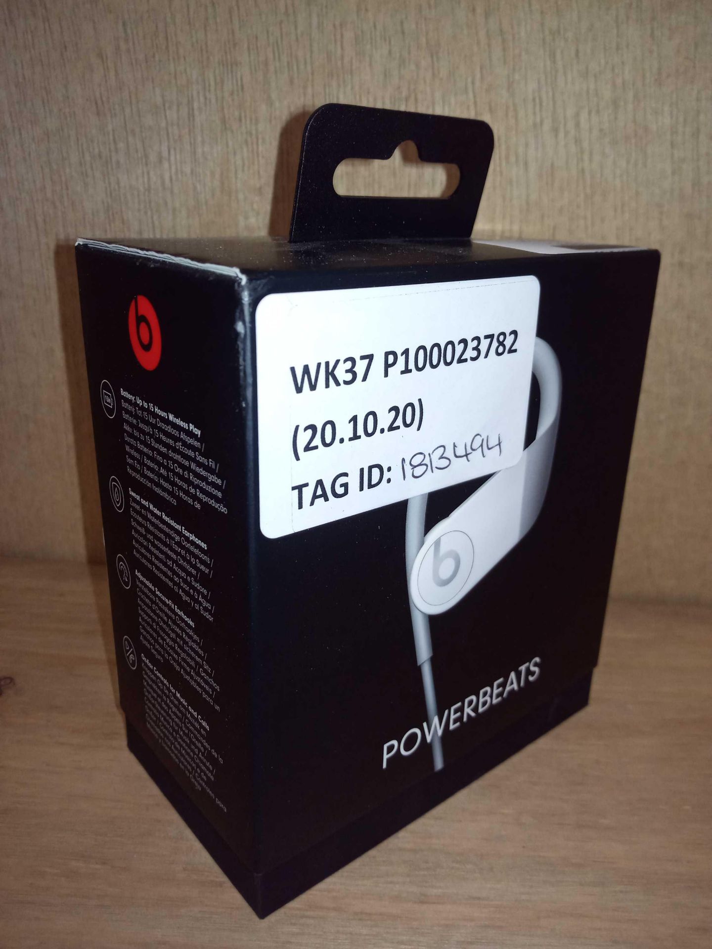 RRP £150 Boxed Beats Studio Powerbeats Earphones In White