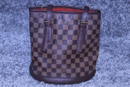 RRP £1,200 Louis Vuitton Marais Handbag, Brown Coated Canvas 23X24X16Cm (Production Code Sp0013)