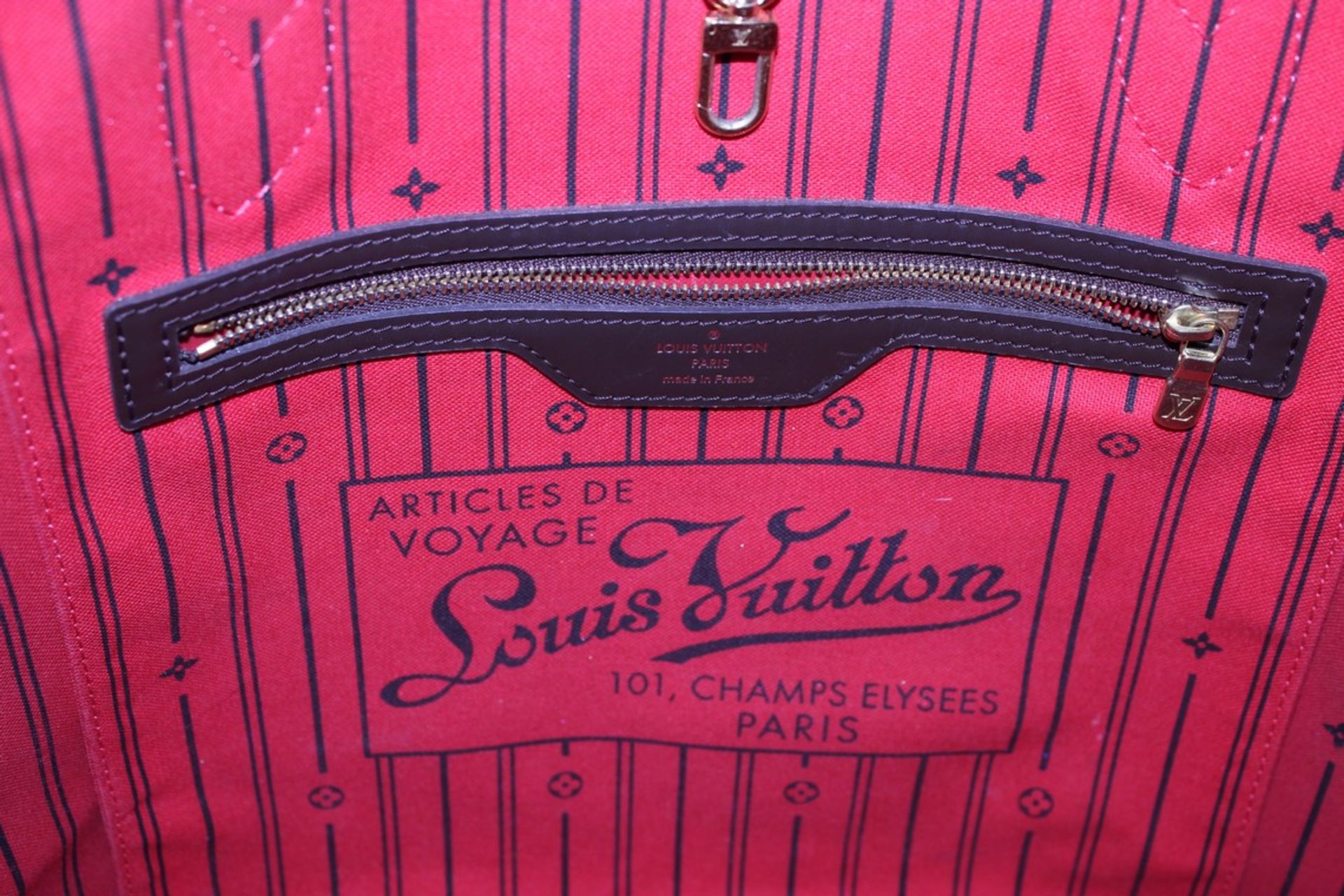RRP £1,500 Louis Vuitton Neverfull Shoulder Bag, Brown Coated Camvas (Dramier Ebene), Brown - Image 3 of 4