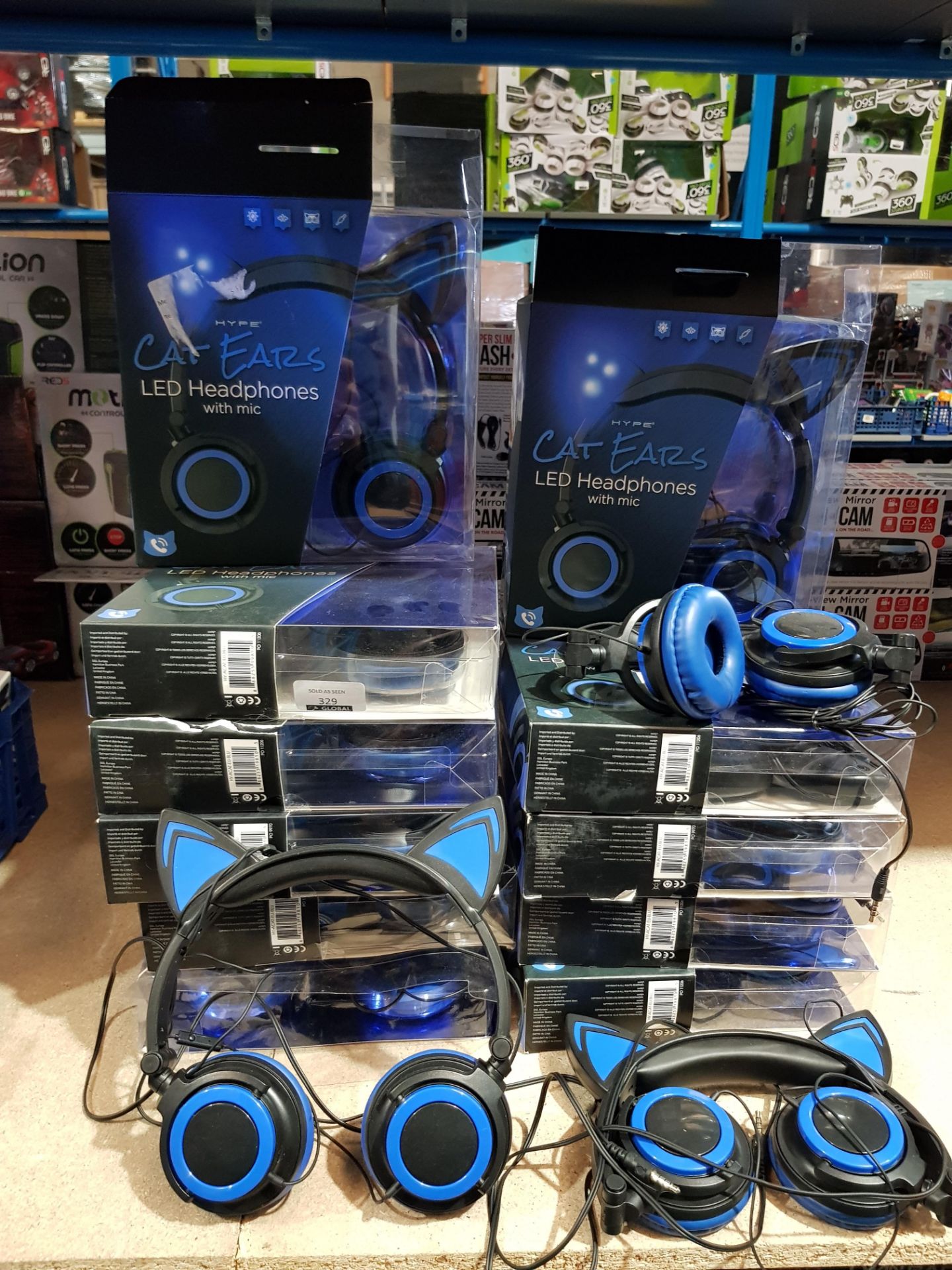14 X HYPE CAT EARS LED HEADPHONES WITH MIC (3 X UNBOXED)