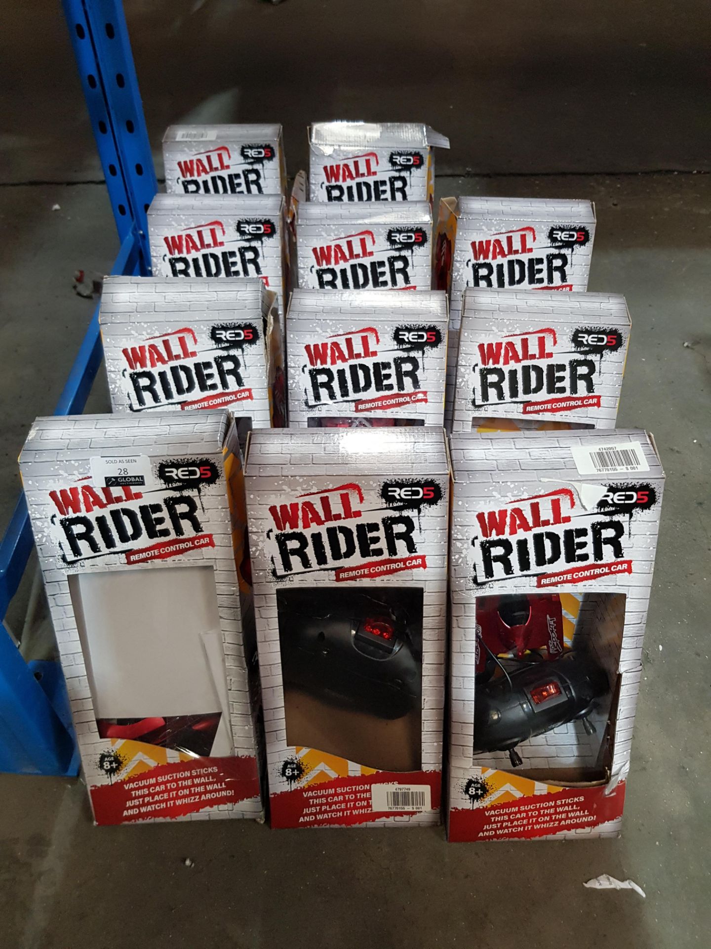 11 X RED5 WALL RIDER R/C CAR