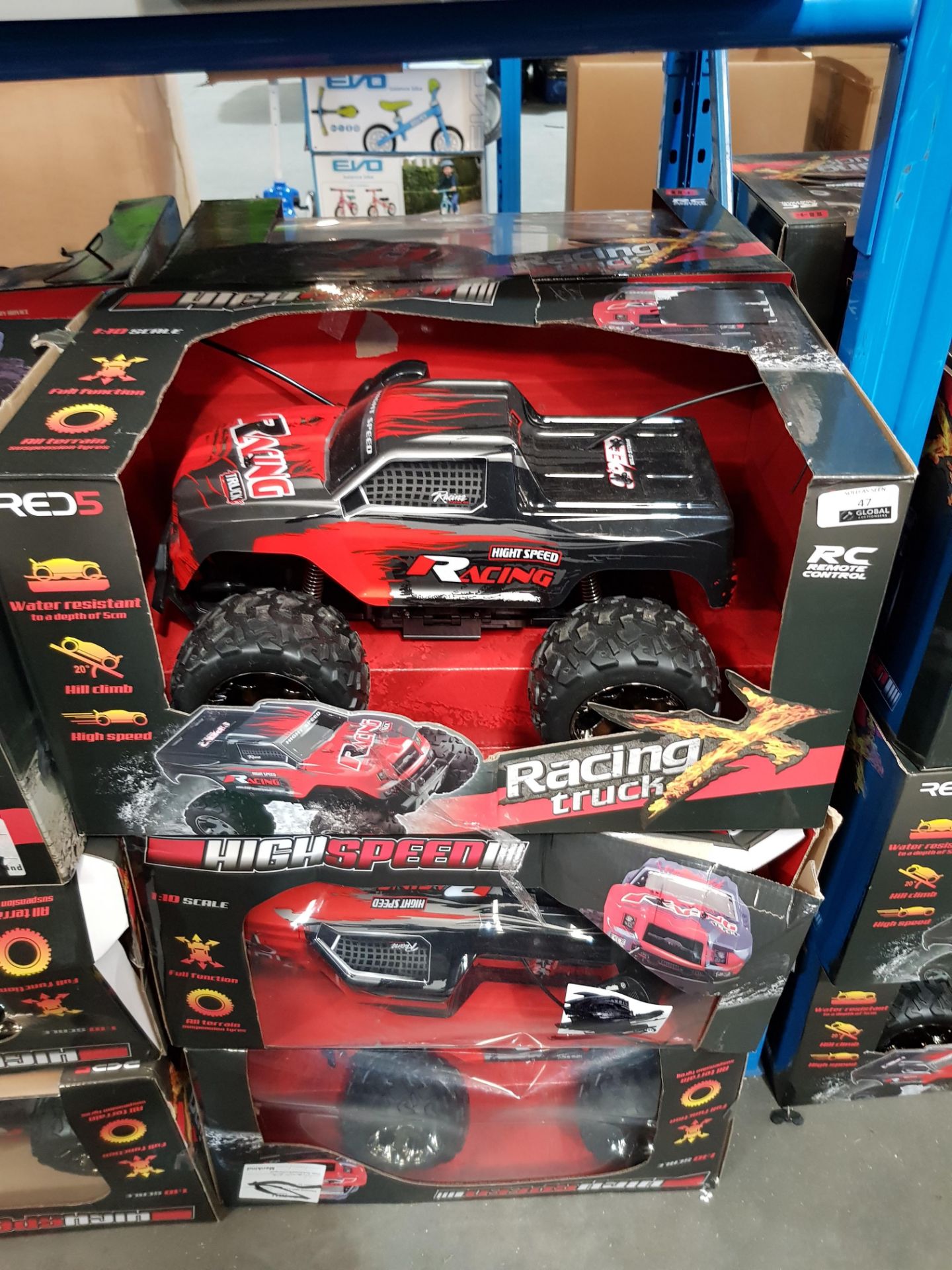 6 X RED5 RC RACING TRUCK