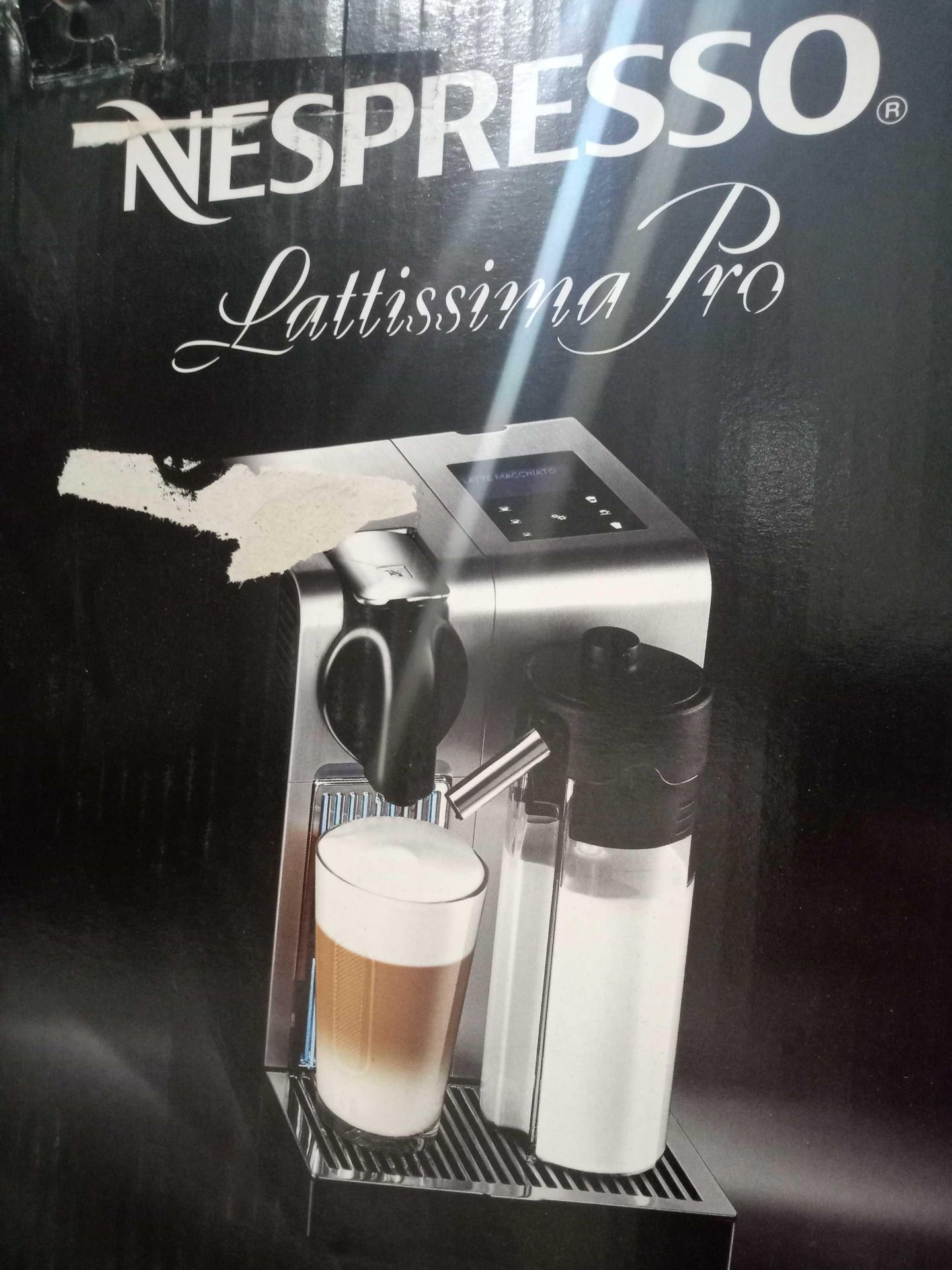 RRP £470 Boxed Nespresso Lattissima 19 Bar Delonghi Espresso Coffee Machine With Auto Clean System