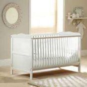 RRP £149 Boxed 4Baby Classic White Wooden Cot Bed (Appraisals Available On Request) (Pictures For