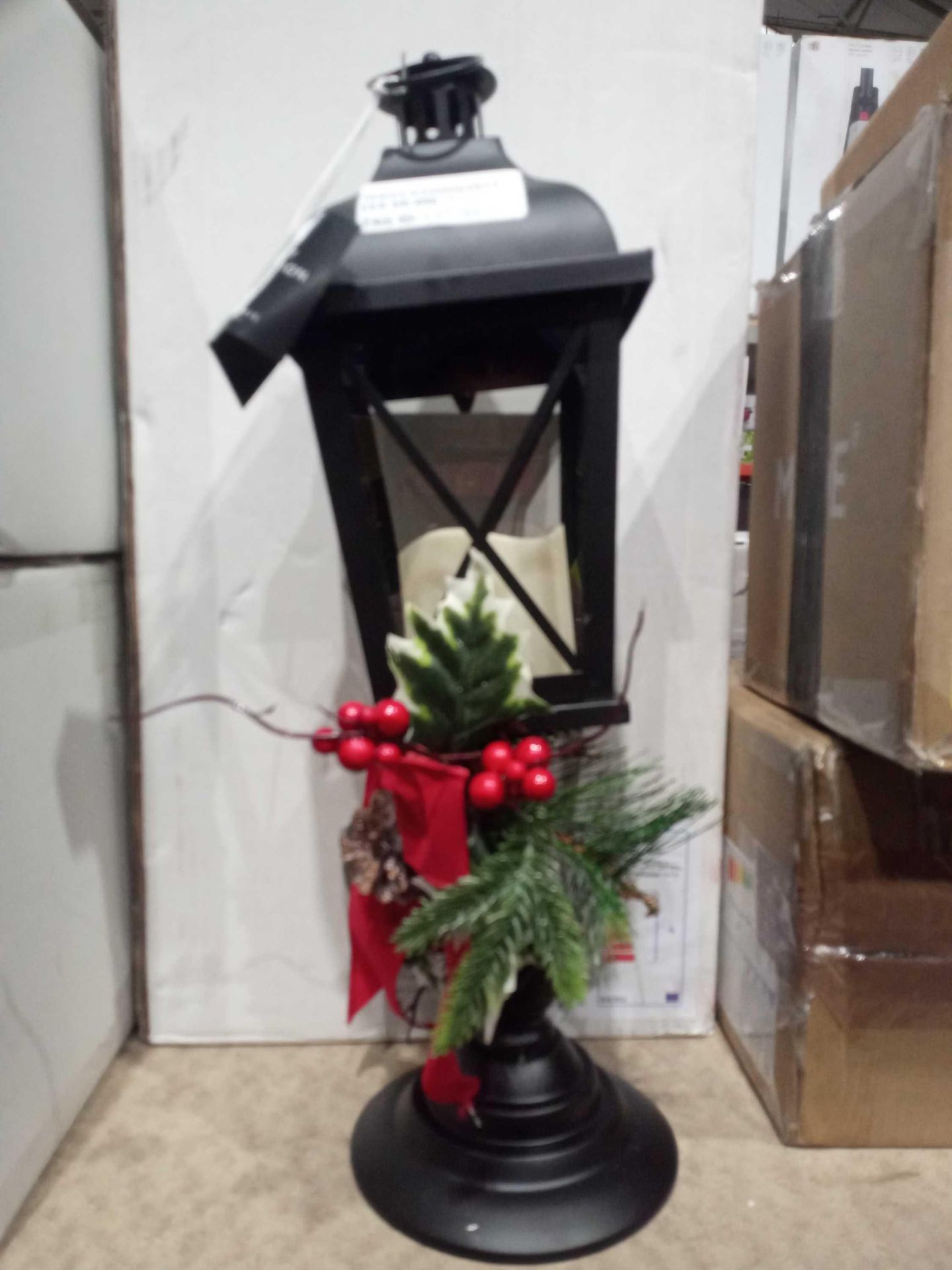 RRP £30 Unboxed Outdoor Lantern With Holly Decor