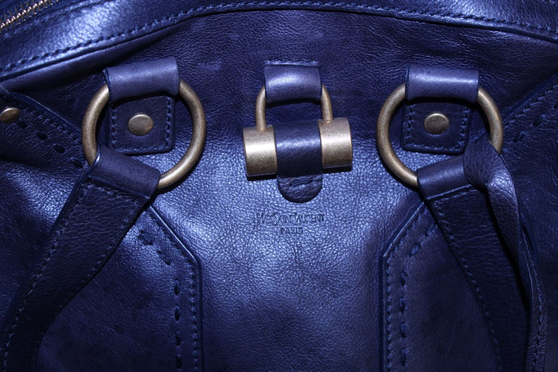 RRP £1,000 Yves St-Lauren Muse 1 Shoulder Bag, Indigo Small Grained Calf Leather Shoulder Bag, ( - Image 3 of 5