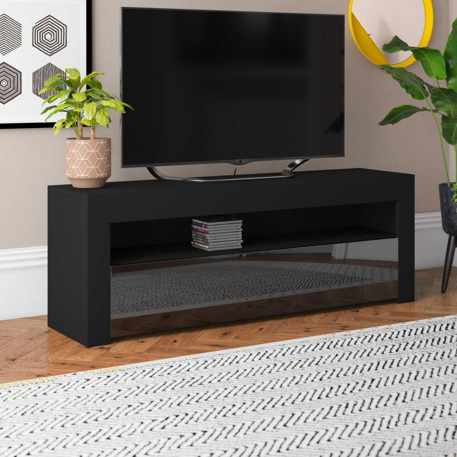 RRP £185 Boxed Wade Logan Octavio 55" Tv Stand (17835) (Appraisals Available On Request) (Pictures