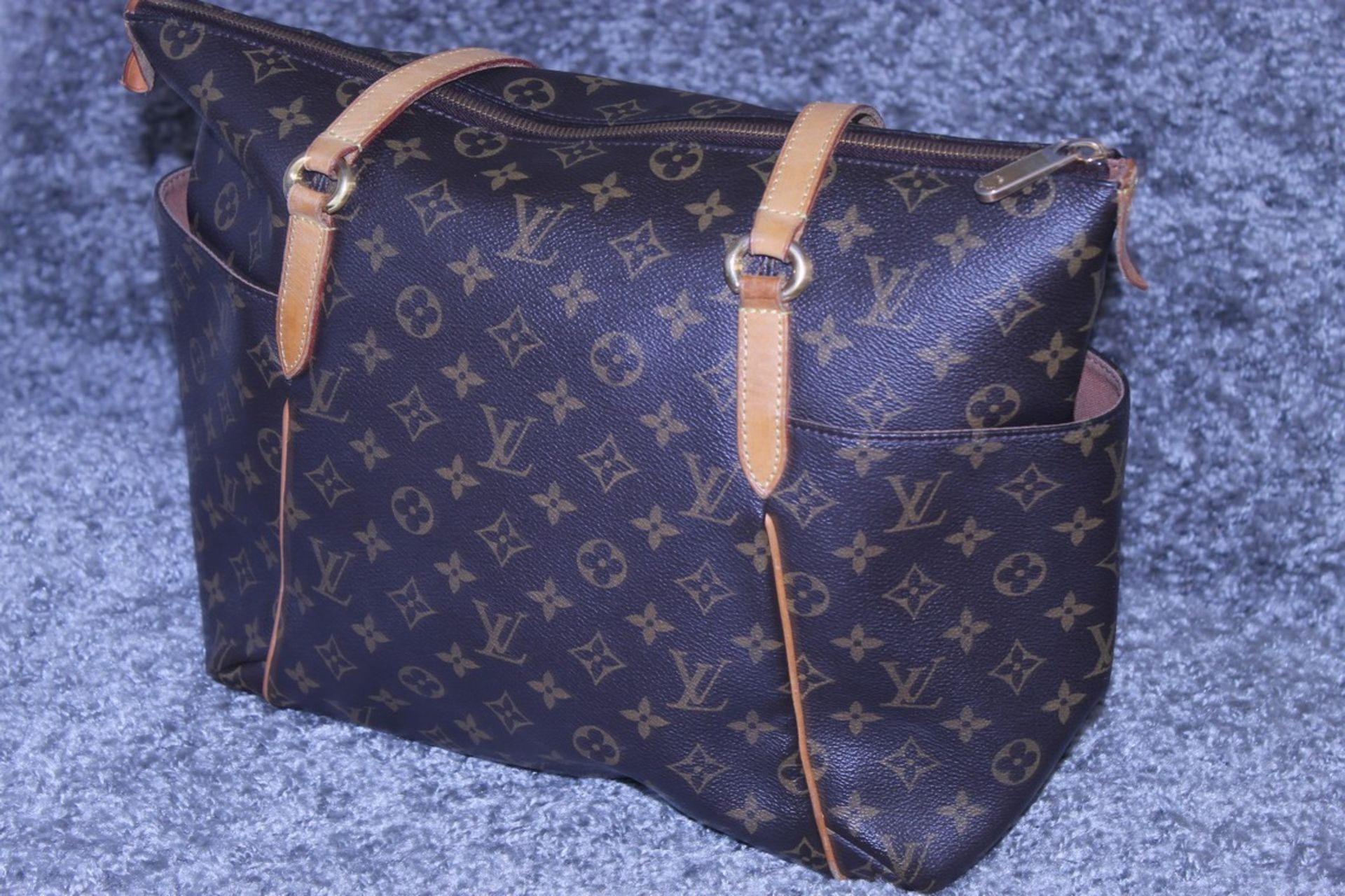 RRP £1,740 Louis Vuitton Totally Shoulder Bag, Brown Monogram Coated Canvas 33X28X14Cm (Production - Image 3 of 4