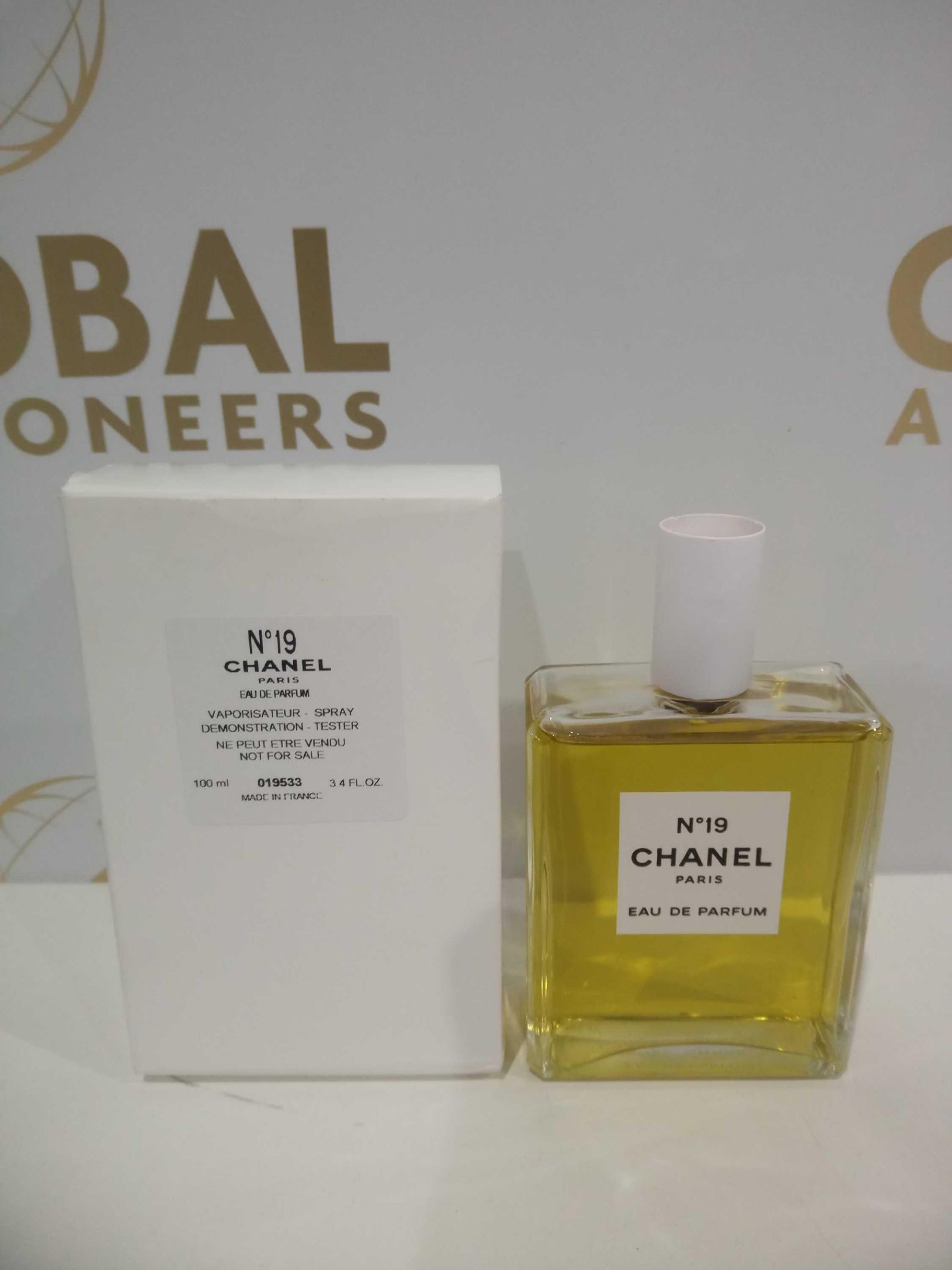RRP £115 Boxed Brand New Full Tester Bottle Of No19 Chanel Paris 100Ml Eau De Parfum