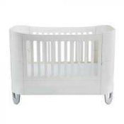 RRP £600 When Complete Boxed Gaia Baby Serena Cot Bed (Part Lot Only)(3782931)