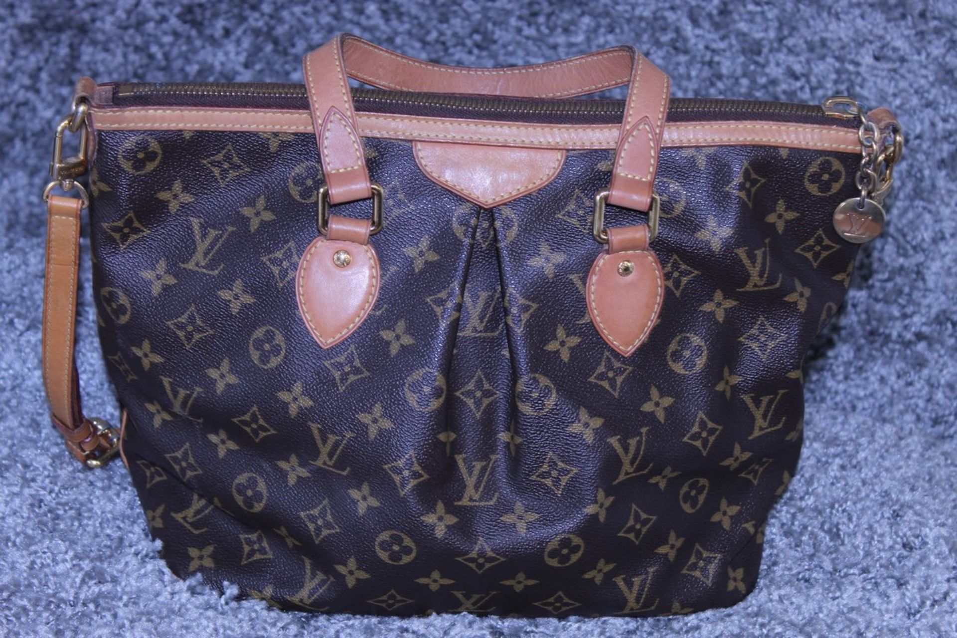 RRP £1,900 Louis Vuitton Saumur Shoulder Bag, Brown Monogram Coated Canvas 25X21X7Cm Vachetta
