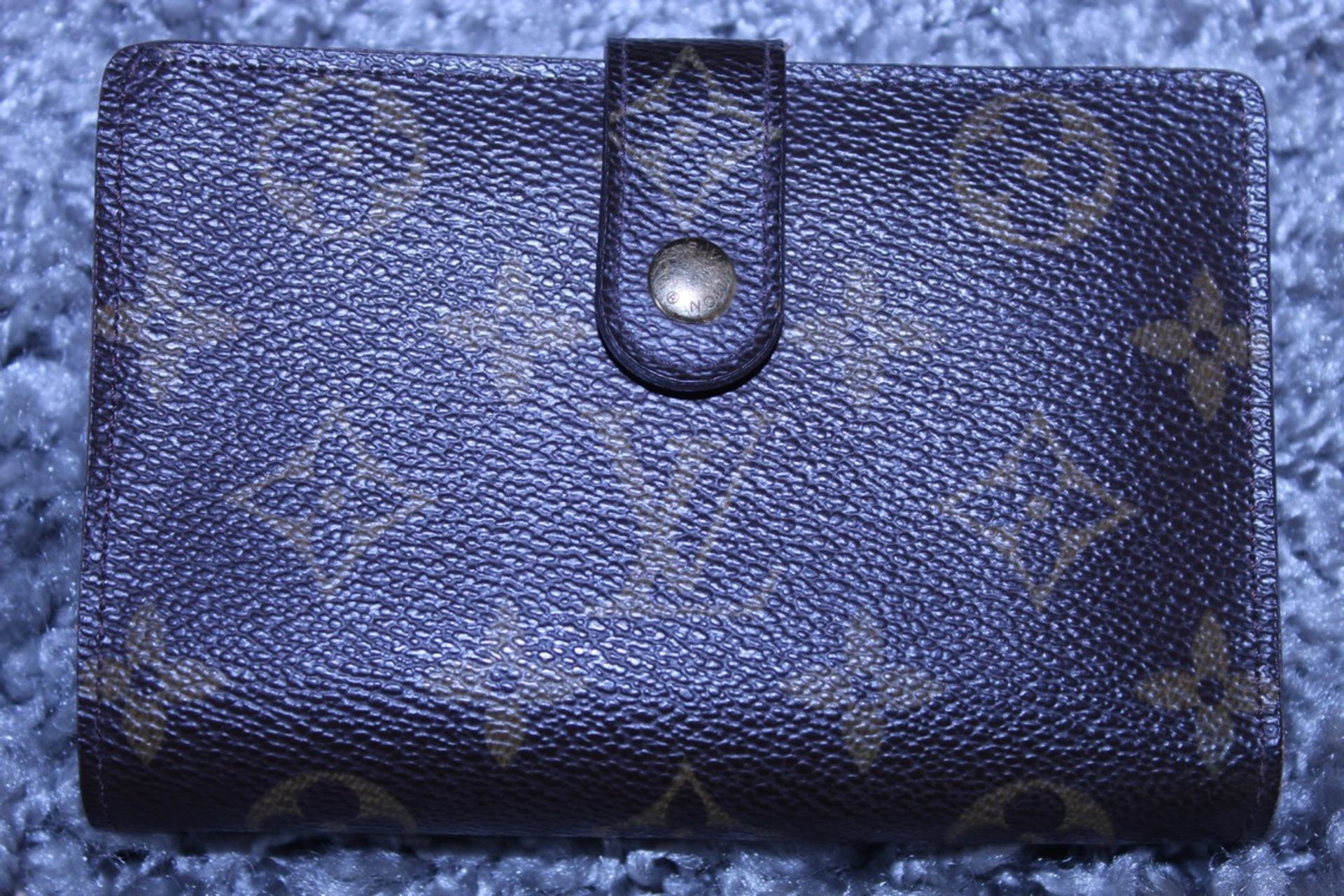 RRP £600 Louis Vuitton Sarah 16 Wallet, Brown Monogram Coated Canvas, 19X10X1.5Cm Condition Rating