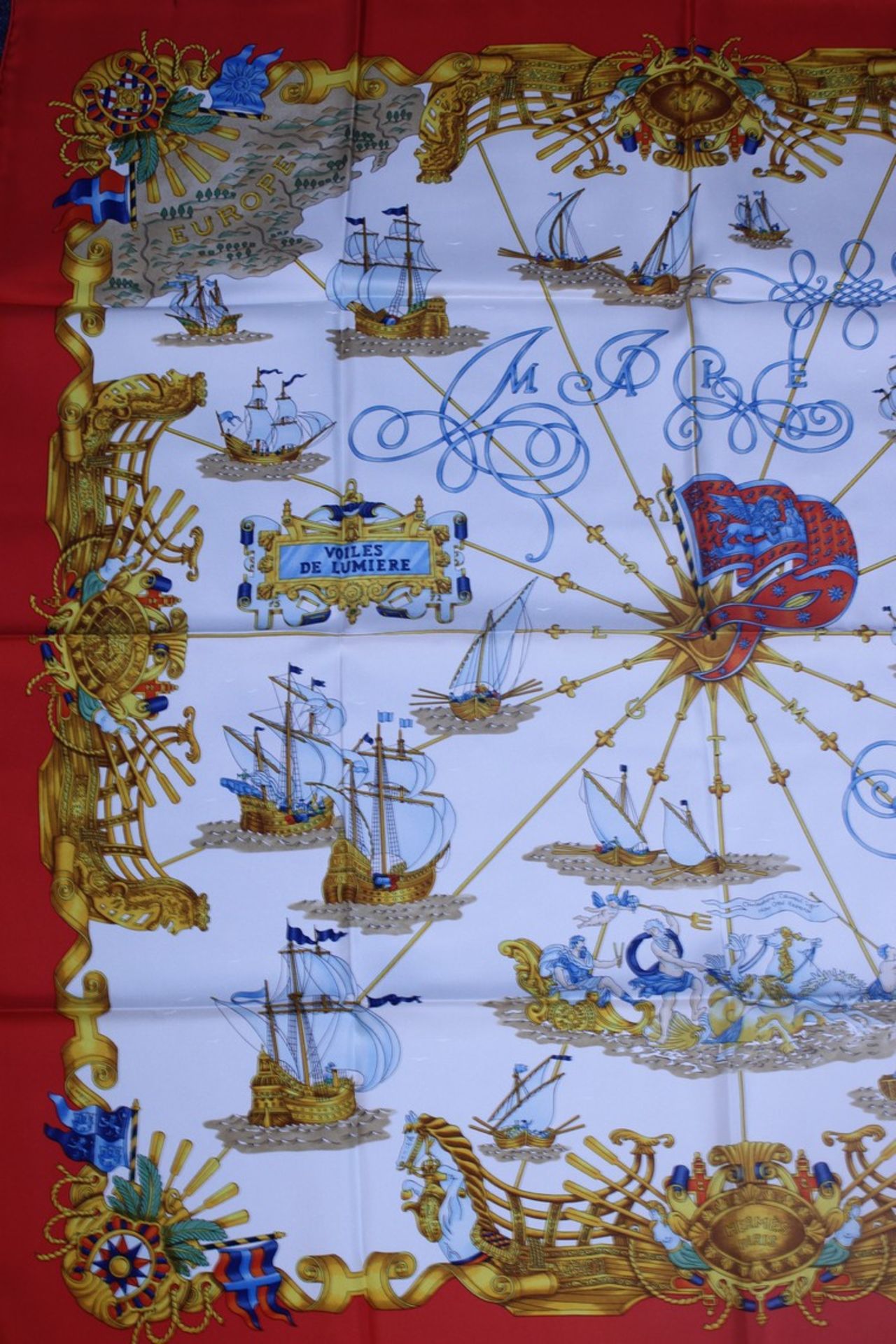 RRP £580 Hermes 100% Twill Silk 90X90Cm Red/Ivory/Gold/Blue Voiles De Lumiere By Joachin Metz Luxury - Image 2 of 3