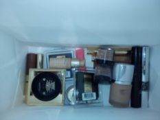 RRP £250 Gucci Gift Bag To Contain 16 Assorted Women's Cosmetics To Include Estee Lauder Double Wear