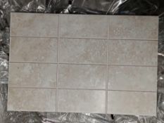 RRP £320 Pallet To Contain 32 Brand New Packs Of 15 Johnson's Shle1F Shale 2 Way Scored Tiles (