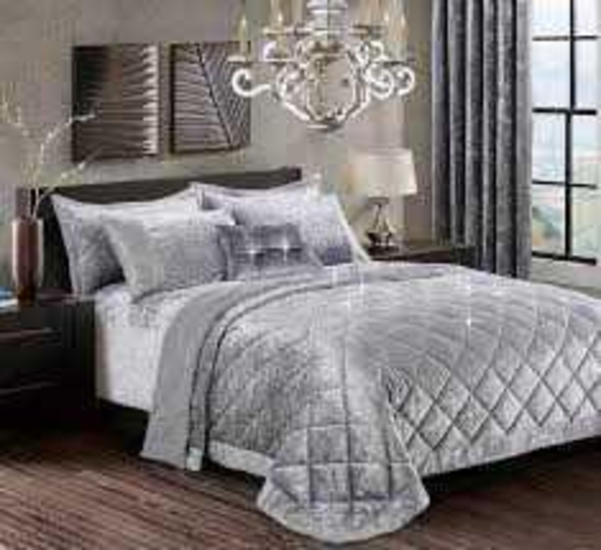 RRP £70 Brand New Bagged Prime Linens Luxurious And Stylish Bedspread Set In Crushed Velvet