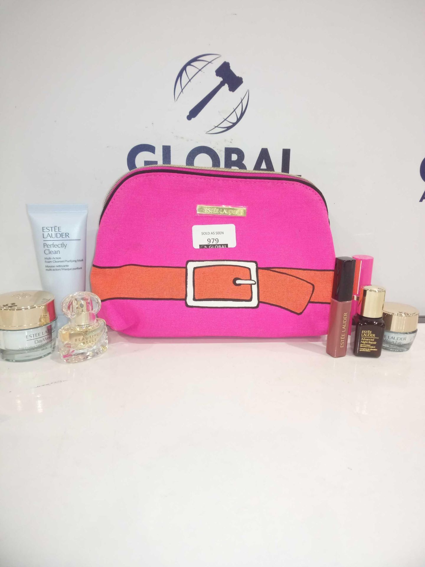 RRP £70 Estee Lauder Christmas Gift Bag To Contain Mini Assorted Creams Lipsticks Lip Gloss And Minu