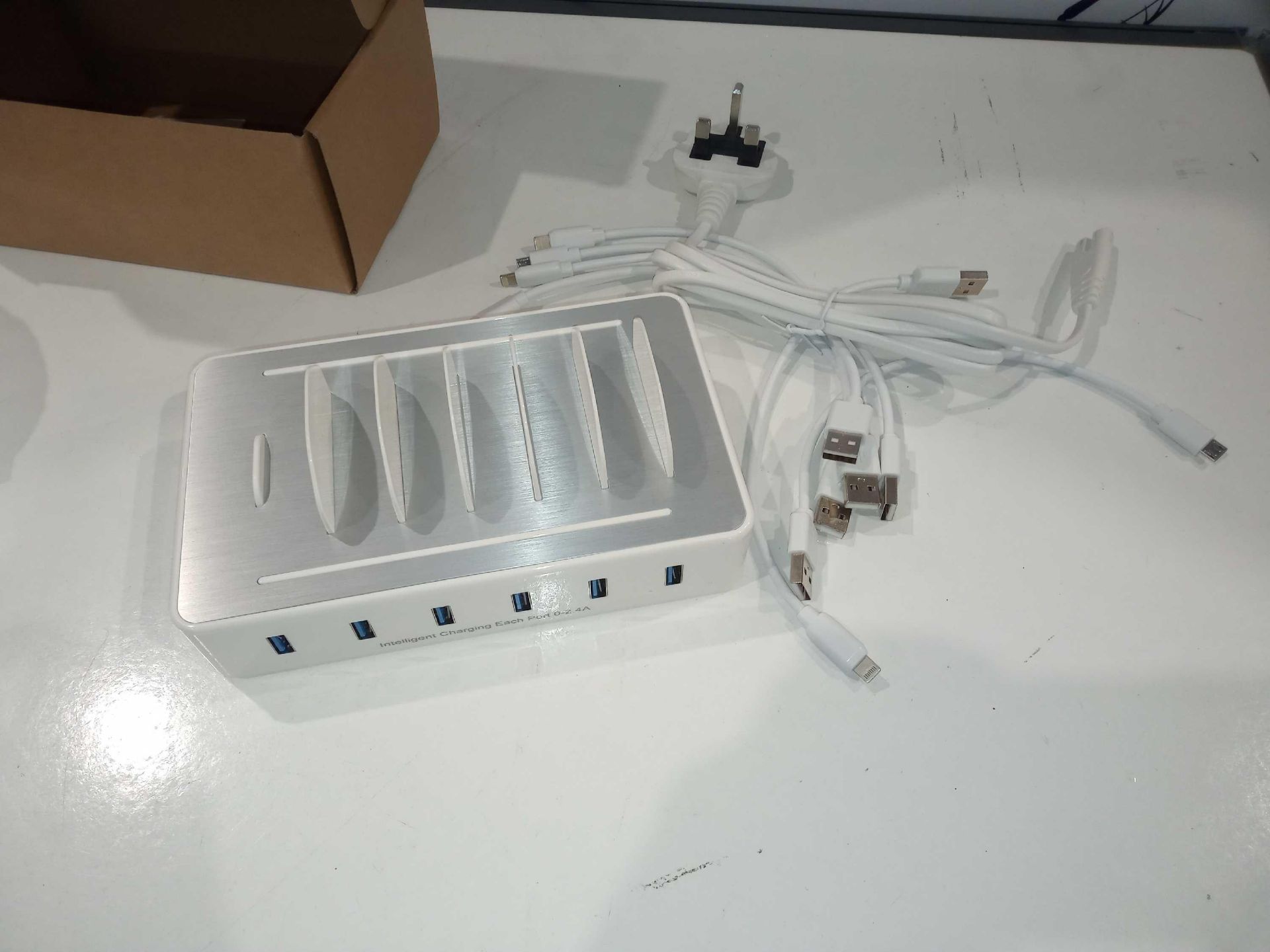 RRP £120 A Lot To Contain 3 Boxed Brand New 6-Port Usb Charging Stations