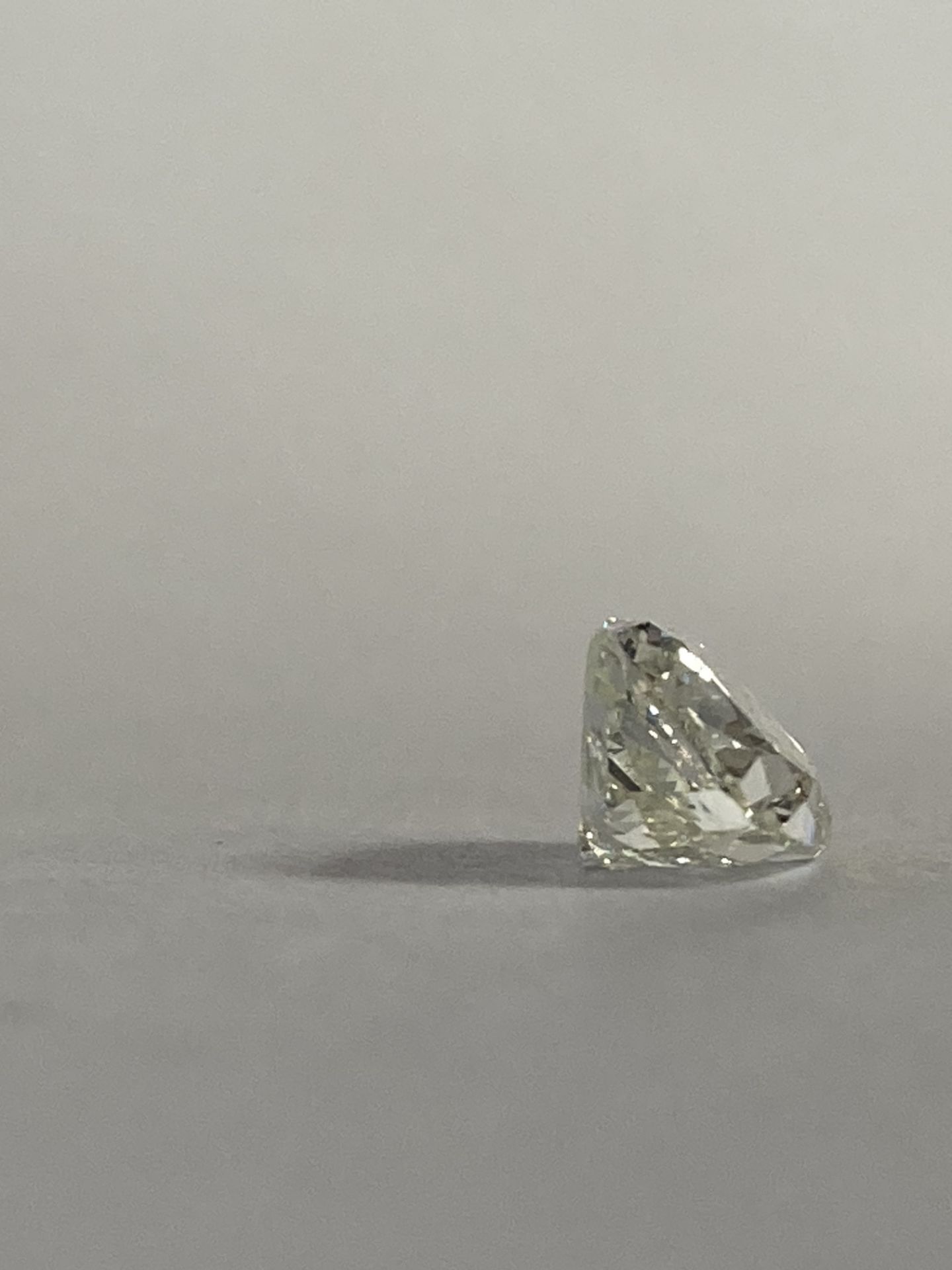 RRP £7,000 Cushion Modified Brilliant Cut 6.09X5.39X4.13 Mm , 1.04 Carat Natural Faint Yellow Green - Image 2 of 4