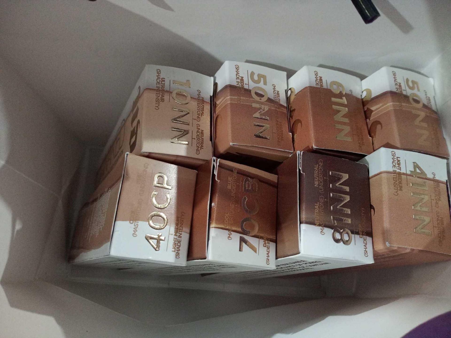 RRP £240 Lot To Contain 8 Boxed Urban Decay Naked Stay Weightless Liquid Foundation In Assorted Shad - Image 3 of 3
