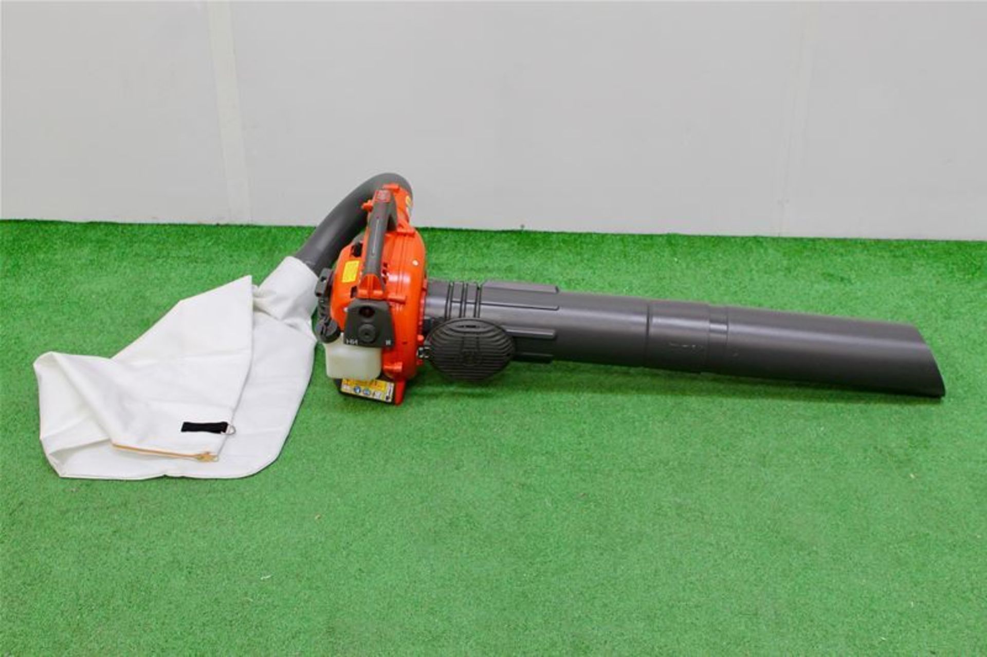 Husqvarna Petrol Blower/Vac 28cc - Image 3 of 5