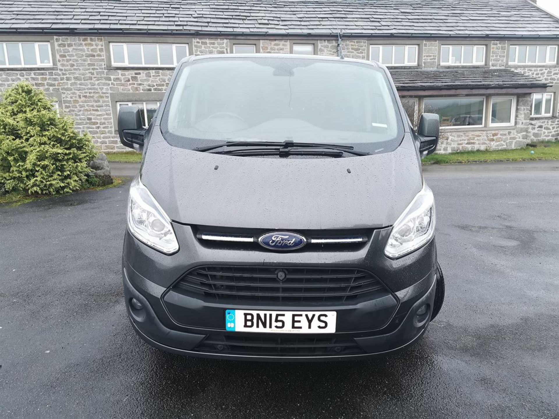 15/15 FORD TRANSIT CUSTOM 290 L2 DIES 2.2 TDCI 125PS LOW ROOF D/CAB LIM (2198 cc) - Image 8 of 15