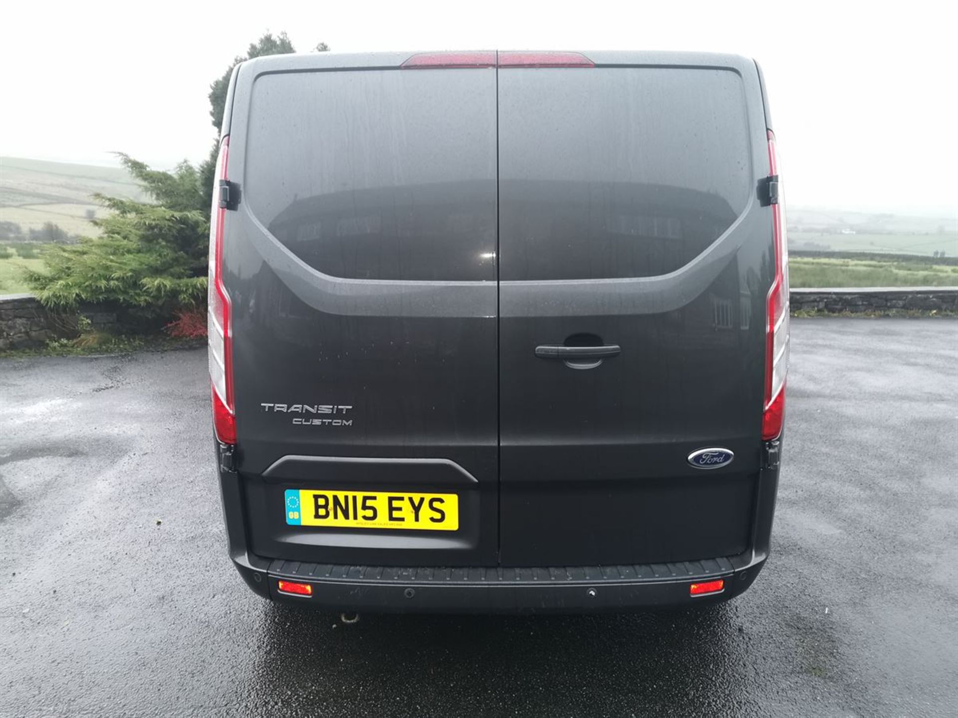 15/15 FORD TRANSIT CUSTOM 290 L2 DIES 2.2 TDCI 125PS LOW ROOF D/CAB LIM (2198 cc) - Image 4 of 15