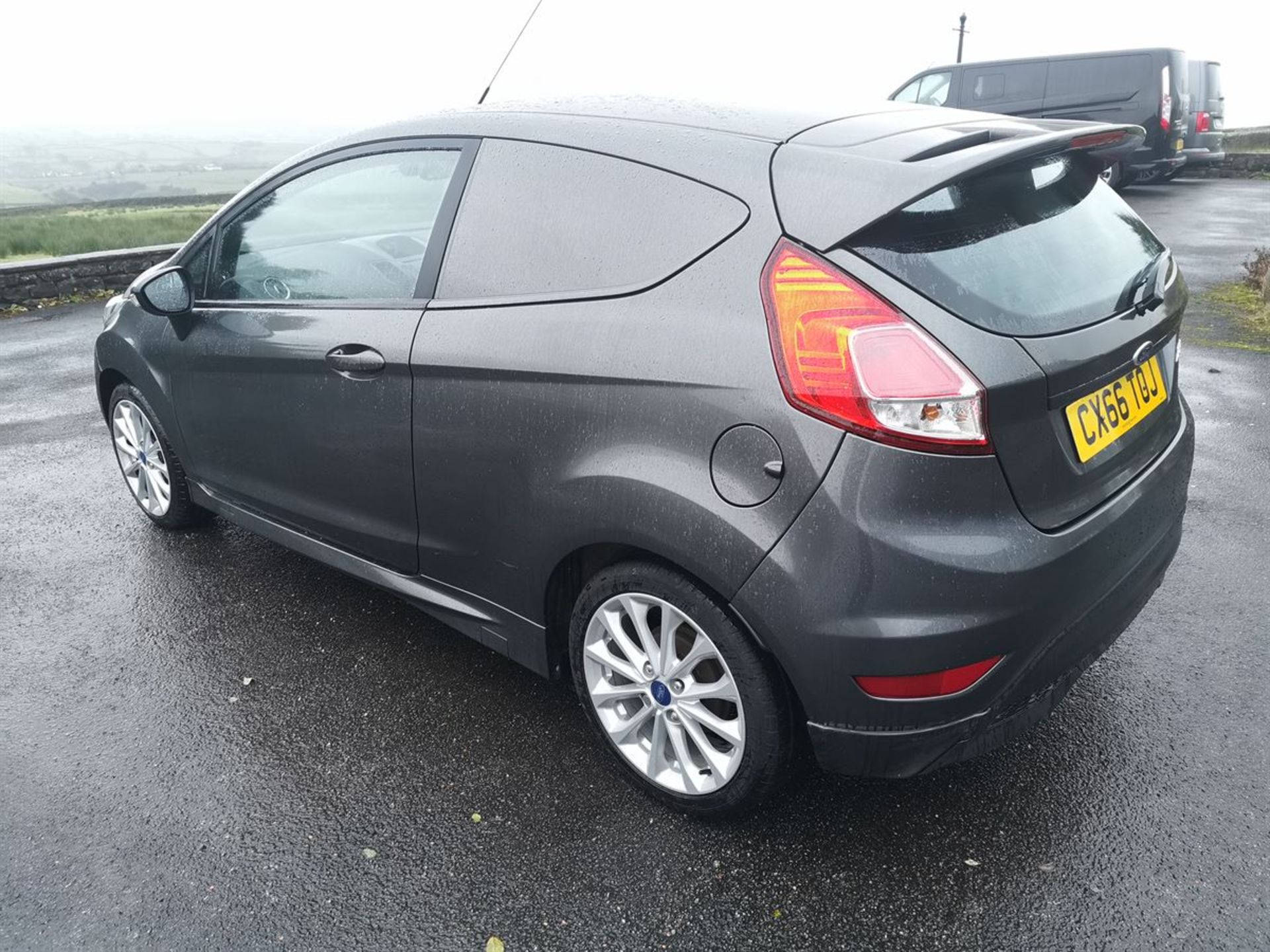 16/66 FORD FIESTA DIESEL 1.5 TDCI SPORT VAN (1496 cc) - Image 5 of 12