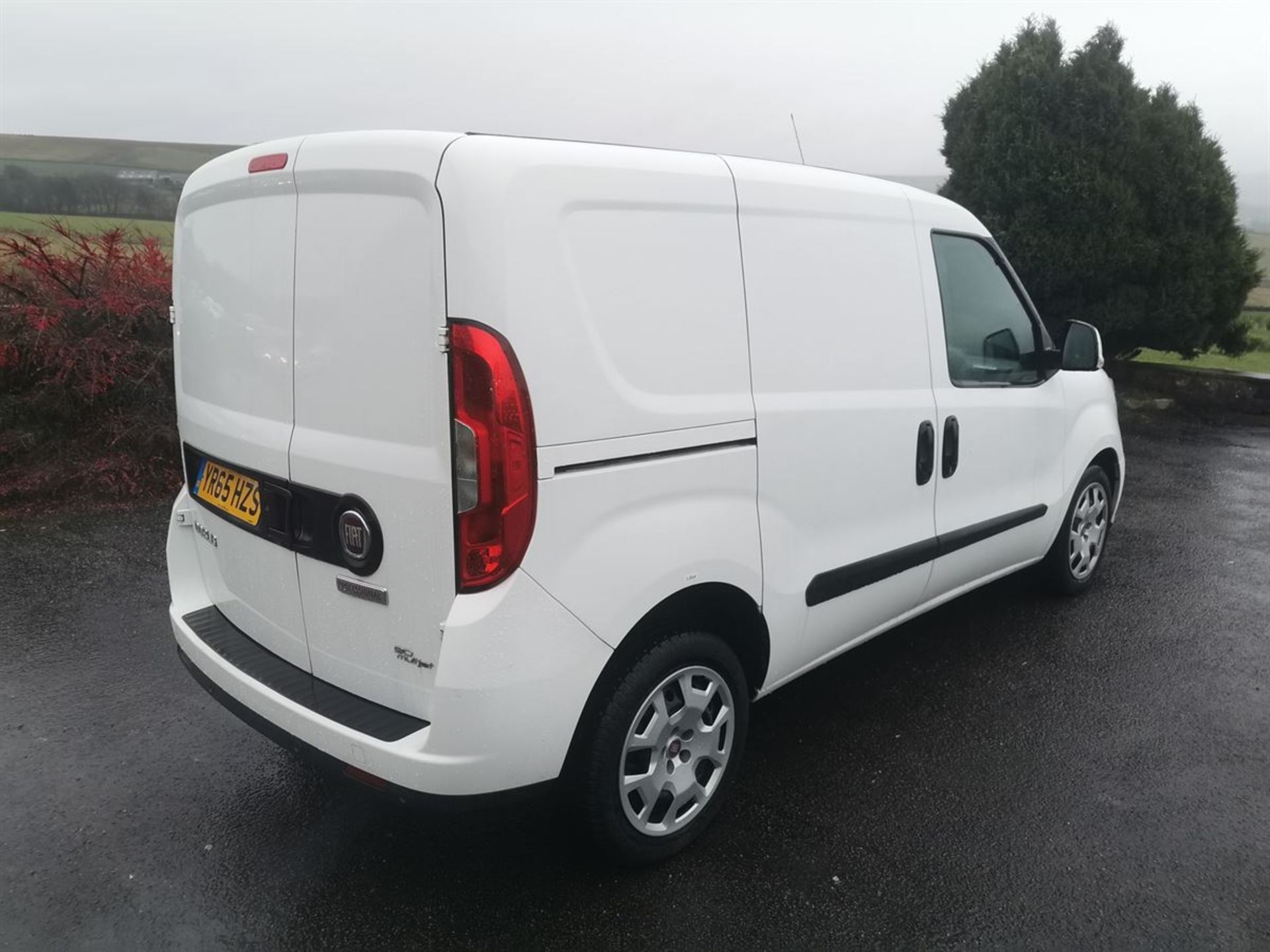 15/65 FIAT DOBLO CREWVAN 16V SX MULTIJET (1248cc) - Image 3 of 14