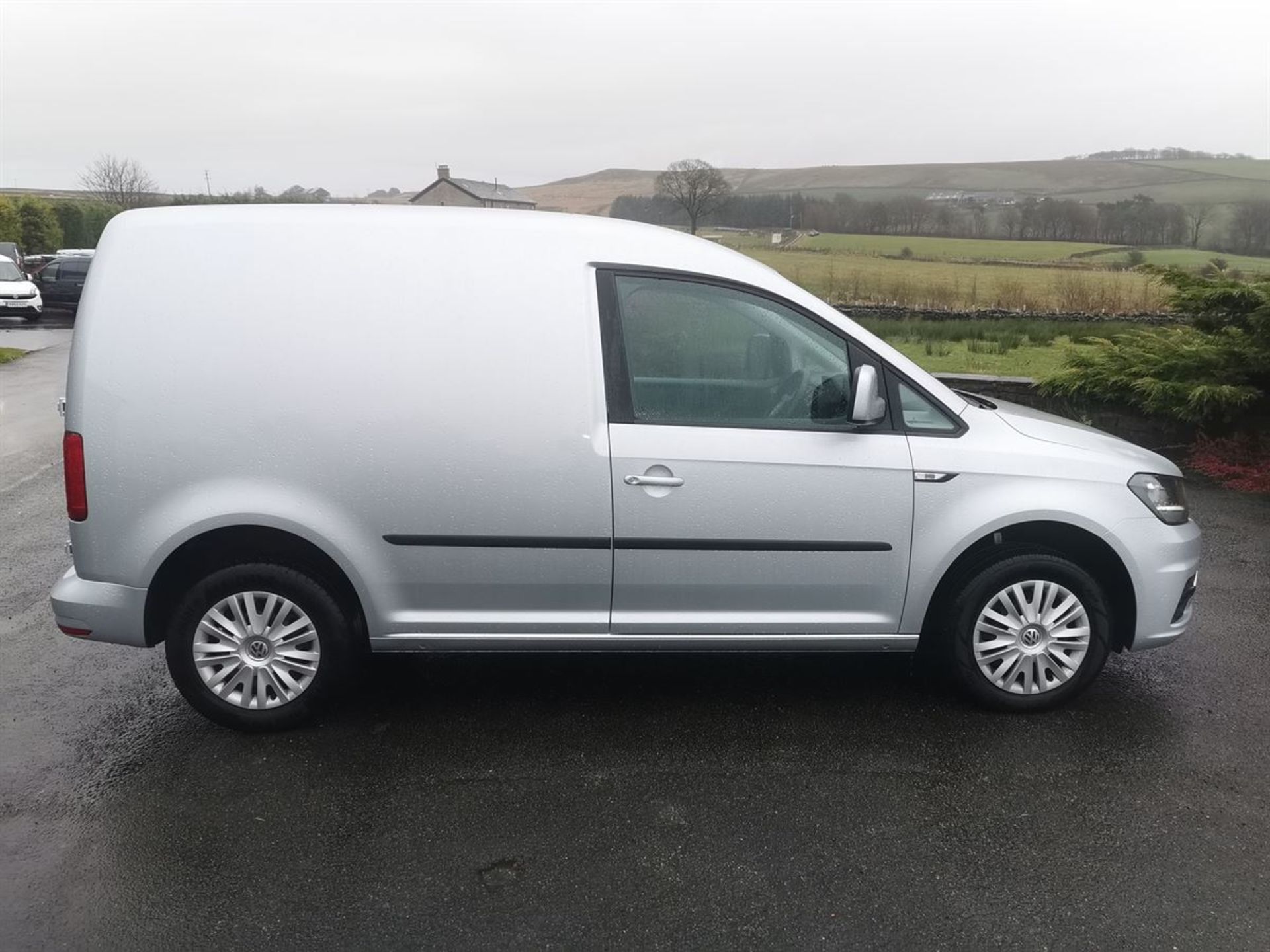 18/18 VOLKSWAGEN CADDY C20 TRENDLINE TDI (1968cc) - Image 2 of 13